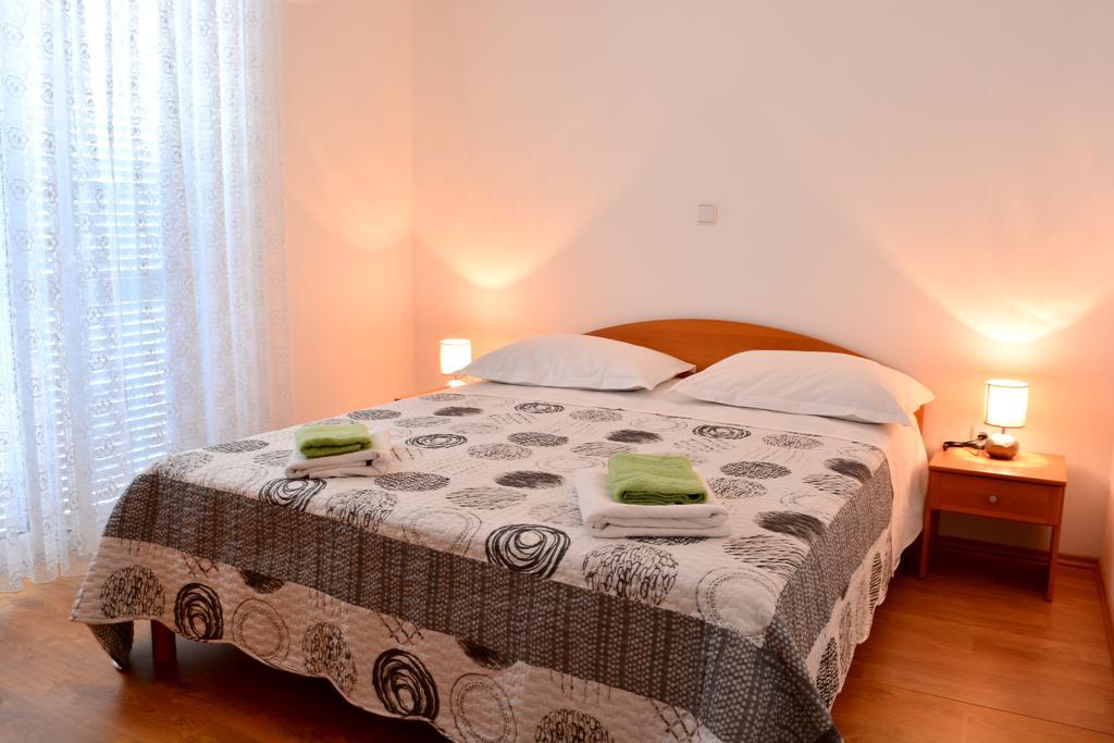 Apartments M&B Подстрана Екстериор снимка