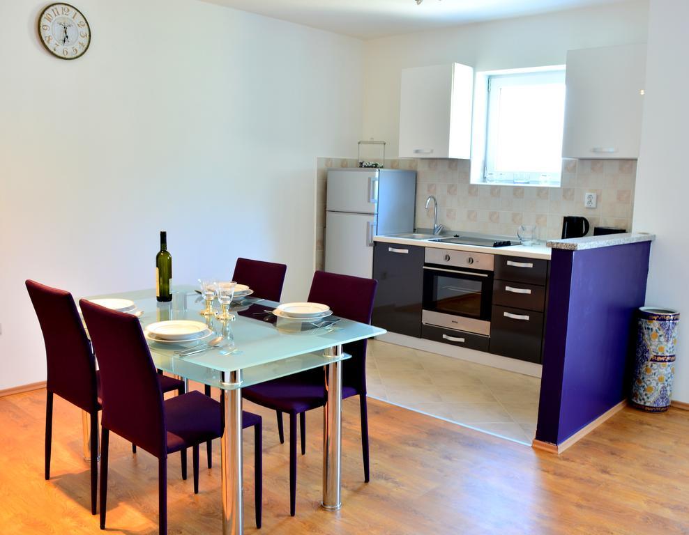 Apartments M&B Подстрана Екстериор снимка