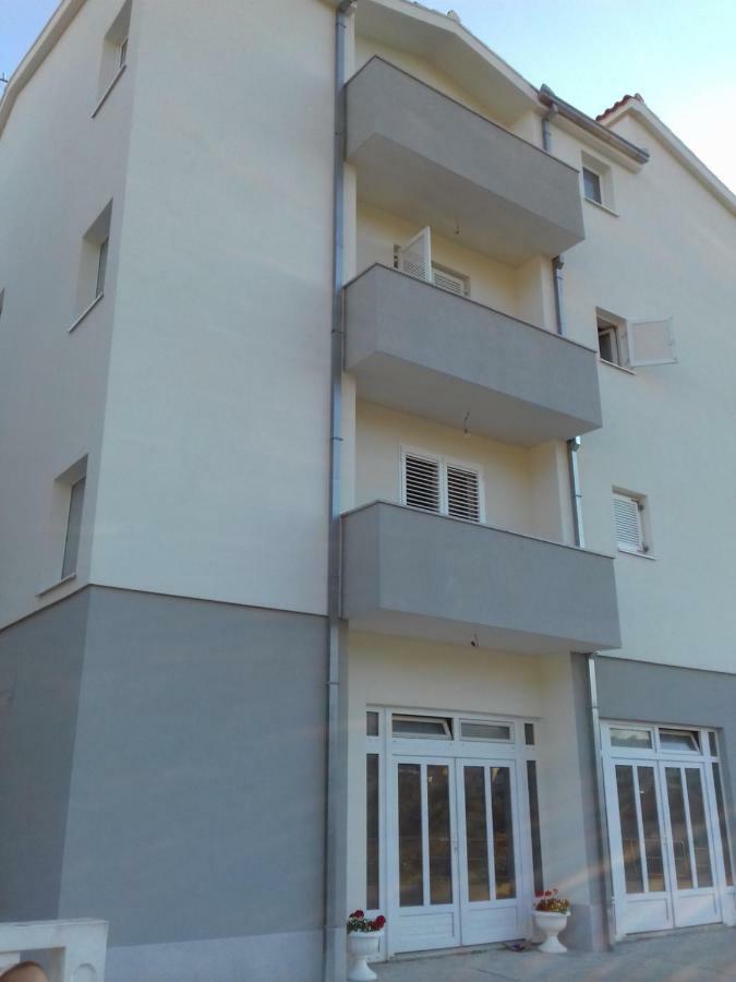 Apartments M&B Подстрана Екстериор снимка